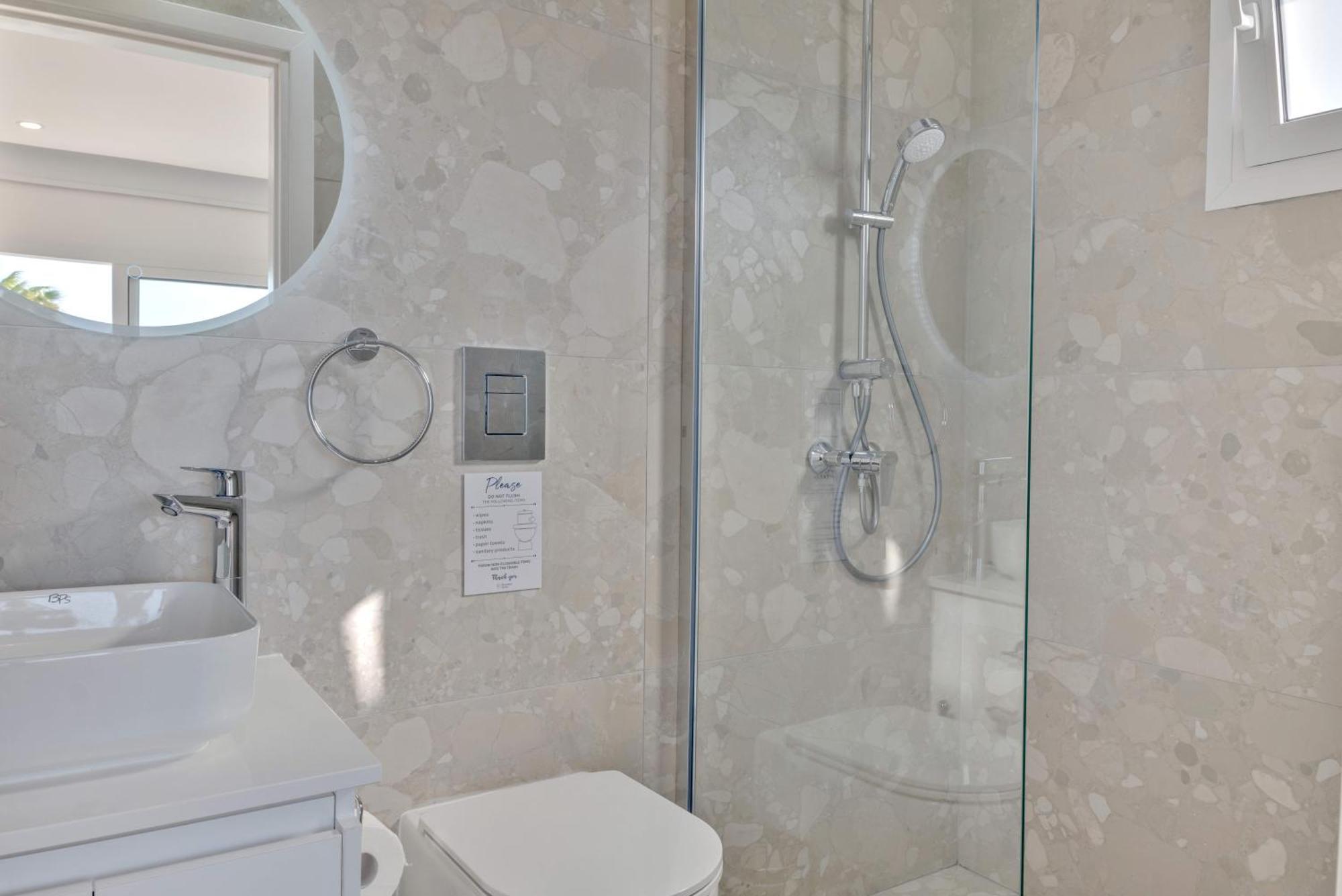Phaedrus Living: Seaview Luxury Flat Limnaria 150 Apartment Пафос Екстериор снимка