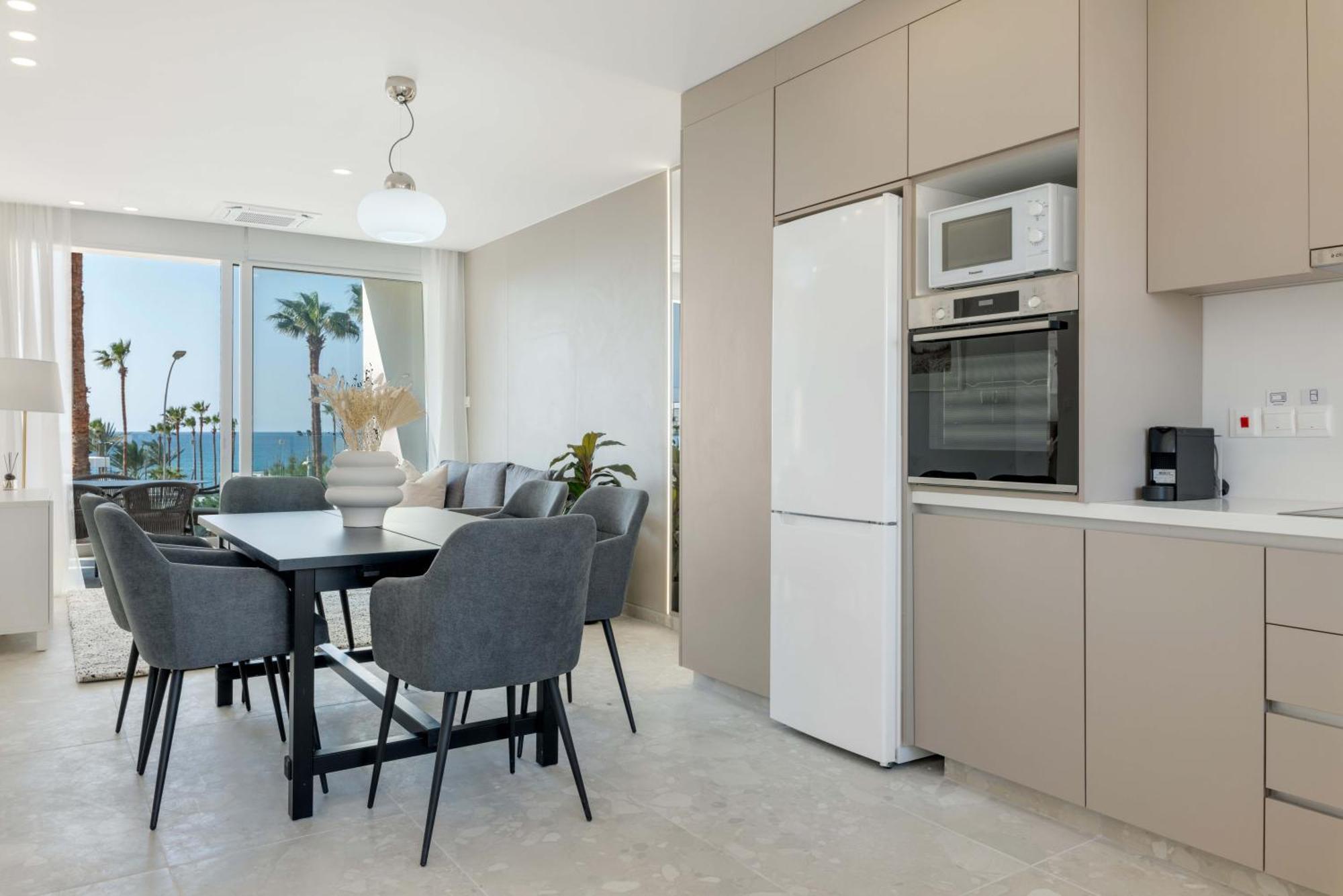 Phaedrus Living: Seaview Luxury Flat Limnaria 150 Apartment Пафос Екстериор снимка