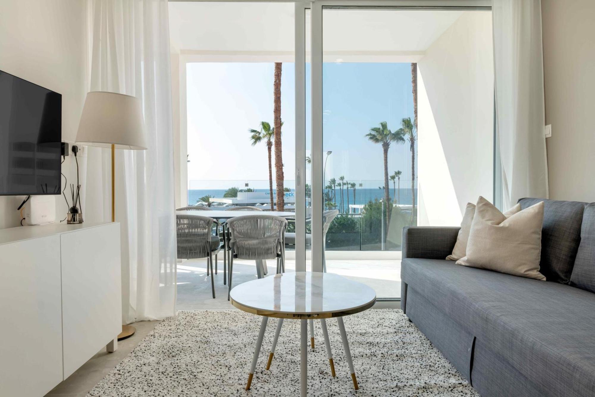 Phaedrus Living: Seaview Luxury Flat Limnaria 150 Apartment Пафос Екстериор снимка
