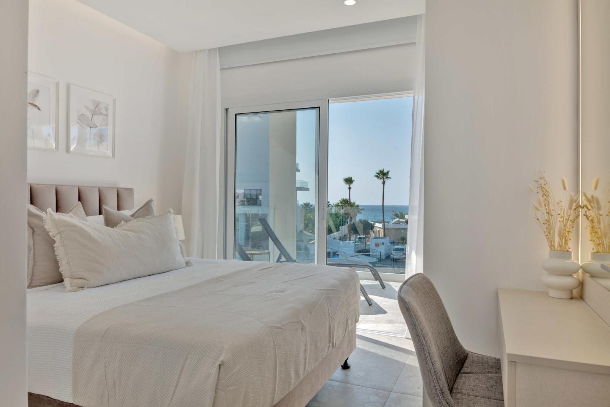 Phaedrus Living: Seaview Luxury Flat Limnaria 150 Apartment Пафос Екстериор снимка